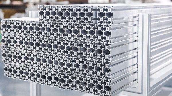 工業(yè)鋁型材：推動(dòng)工業(yè)設(shè)備創(chuàng)新升級(jí)的關(guān)鍵